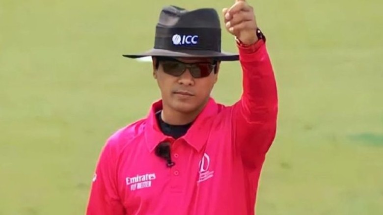 এলিট প্যানেলের আম্পায়ার সৈকতের সঙ্গে চুক্তি নবায়ন না করার কা